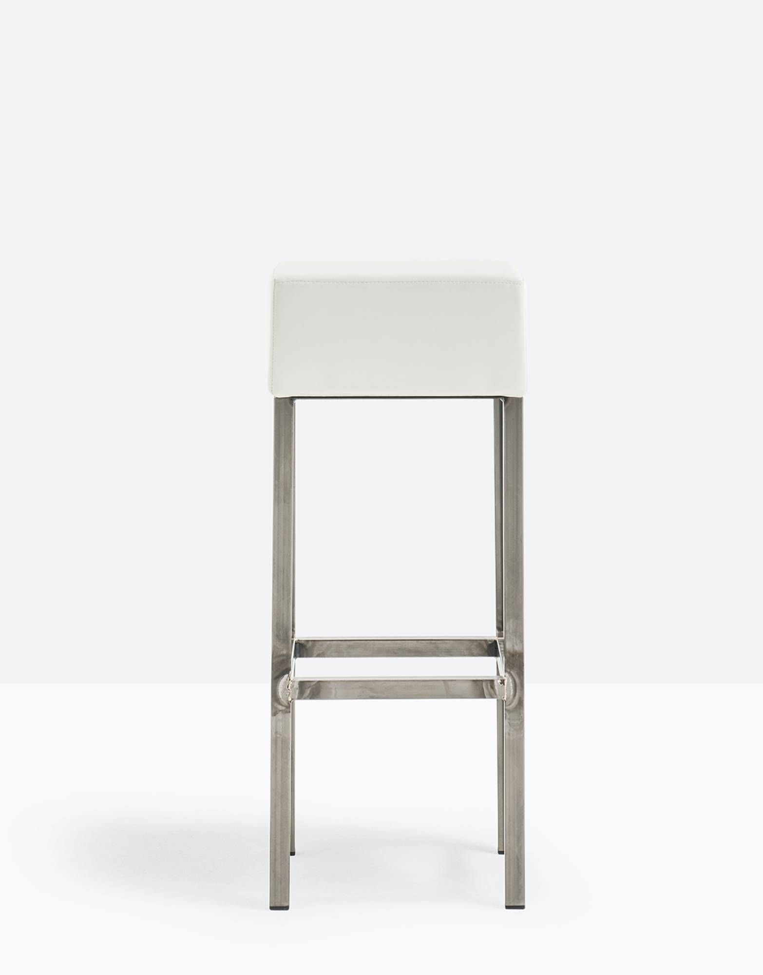 Hoker tapicerowany Cube 1400 | Pedrali