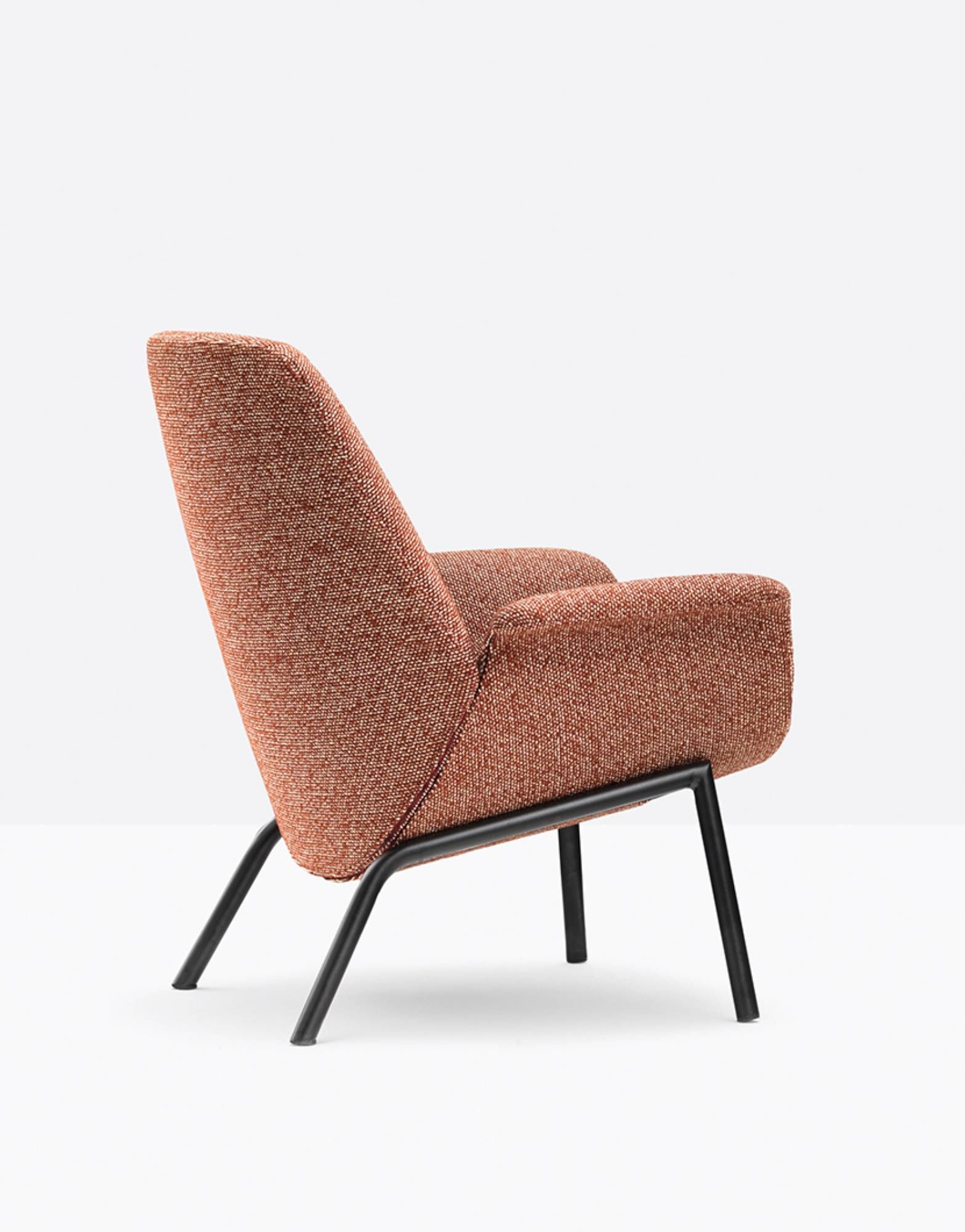 Fotel tapicerowany Ila 2023 | Pedrali